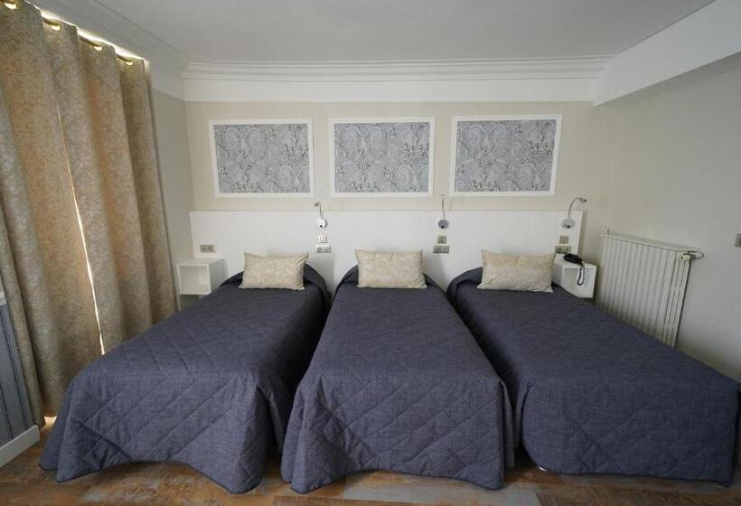 اتاق استاندارد سه نفره, Montpensier