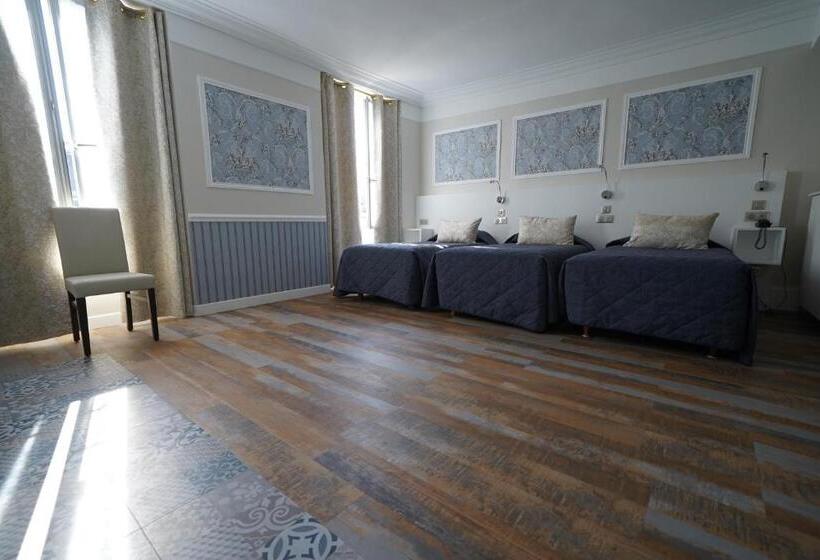 اتاق استاندارد سه نفره, Montpensier