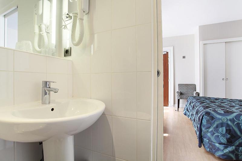 اتاق استاندارد چهار تخته, Montpensier