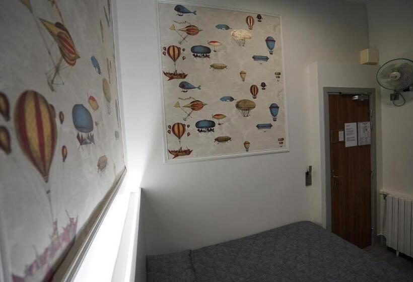 اتاق استاندارد یک نفره, Montpensier