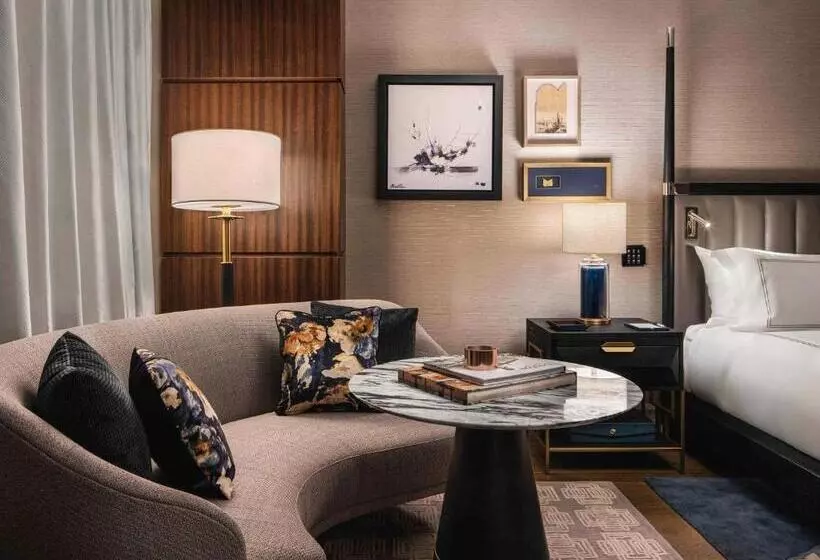 اتاق لوکس با تخت بزرگ, Raffles Boston