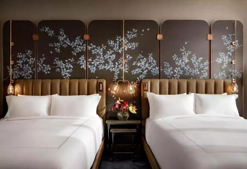 اتاق لوکس با تخت دو نفره بزرگ, Raffles Boston