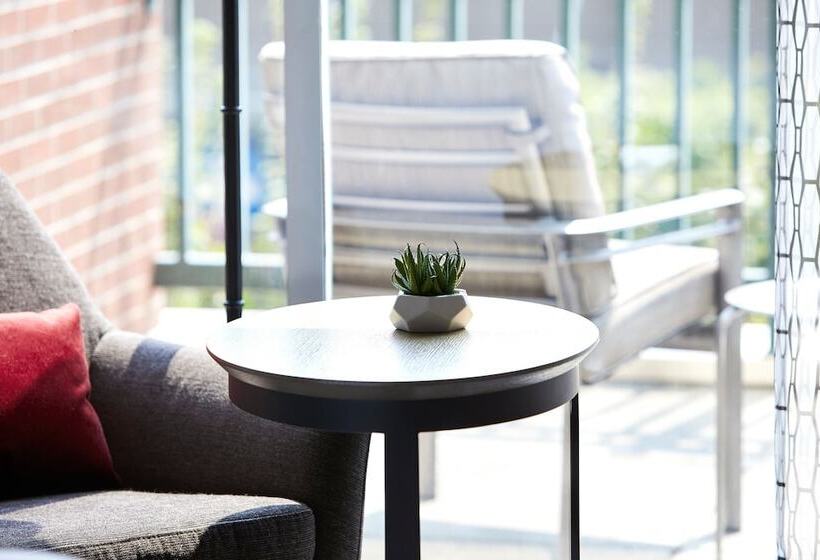 غرفه قياسيه سريرين مزدوجين, Seattle Marriott Redmond