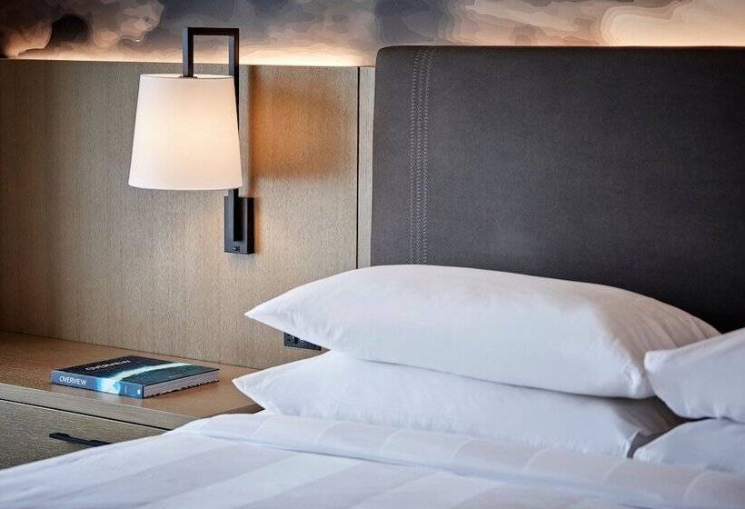 غرفه قياسيه سريرين مزدوجين, Seattle Marriott Redmond