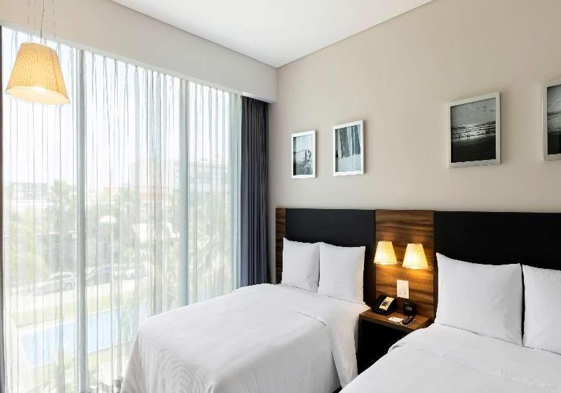 キングサイズベッドのデラックスルーム, Margaritaville Hotel San Diego Gaslamp Quarter