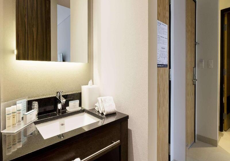 キングサイズベッドのデラックスルーム, Margaritaville Hotel San Diego Gaslamp Quarter