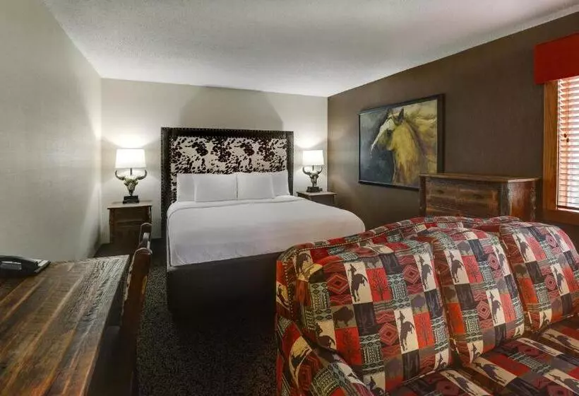 سوییت سوپریور, Stoney Creek Inn Quincy