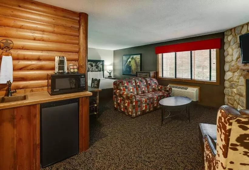 سوییت سوپریور, Stoney Creek Inn Quincy