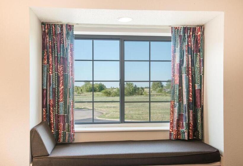 غرفة قياسية, Microtel Inn & Suites Claremore