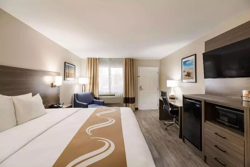 障害者適応デラックスルーム, Microtel Inn & Suites Claremore