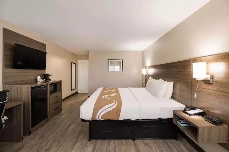 障害者適応デラックスルーム, Microtel Inn & Suites Claremore