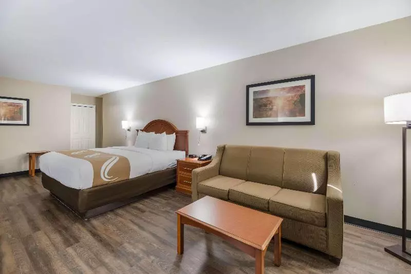障害者適応デラックスルーム, Microtel Inn & Suites Claremore