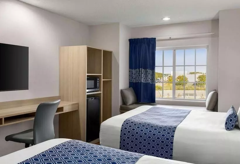 اتاق استاندارد برای معلولان, Microtel Inn & Suites Lincoln
