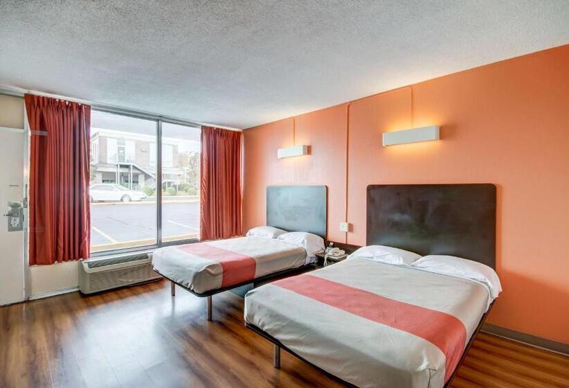 חדר דלוקס לארבעה, Motel 6 Somerset, Ky