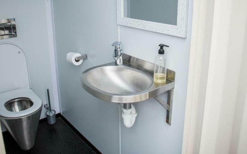 חדר סטנדרט חדר אמבטיה משותף, Kite Basecamp Langebaan