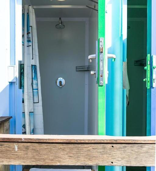 חדר סטנדרט חדר אמבטיה משותף, Kite Basecamp Langebaan