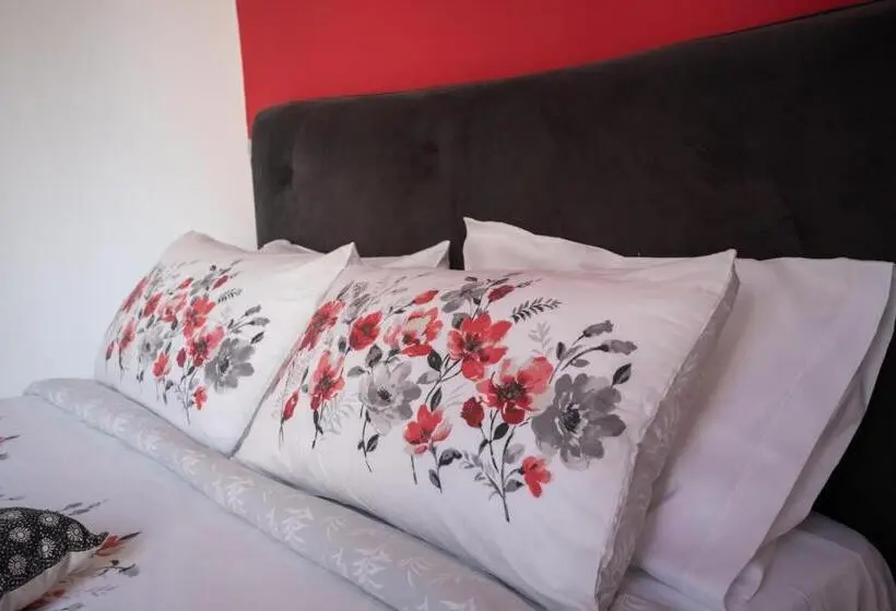 デラックスルーム, Intra Rooms