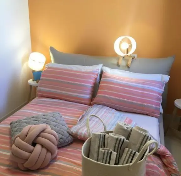 ベーシックルーム, Intra Rooms