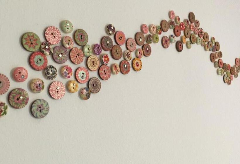 غرفة أساسية, Intra Rooms