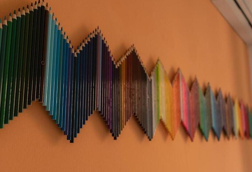 غرفة أساسية, Intra Rooms