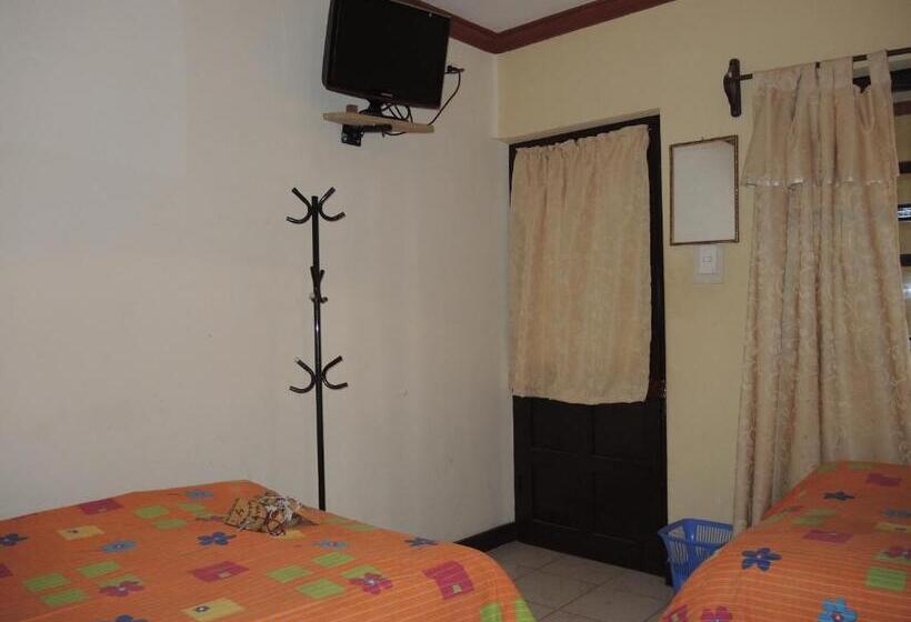 اتاق استاندارد سه تخته با سرویس بهداشتی مشترک, Hostal Valle Hermoso