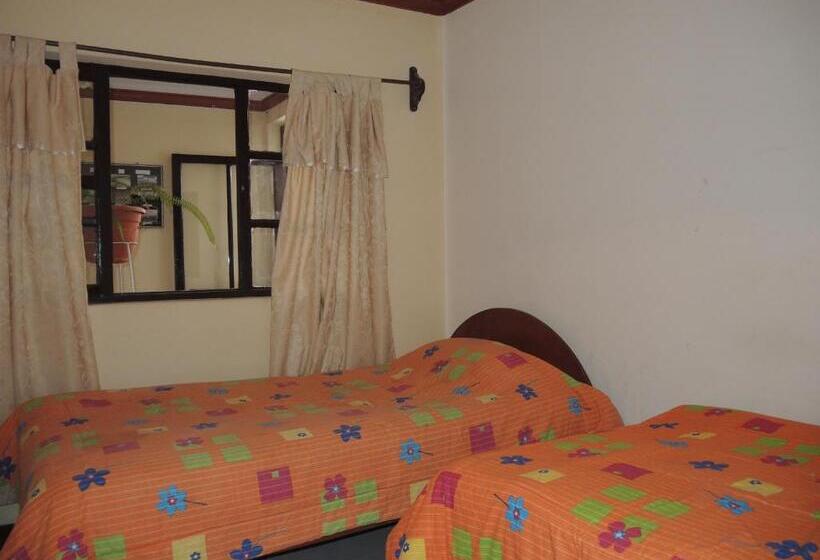 اتاق استاندارد سه تخته با سرویس بهداشتی مشترک, Hostal Valle Hermoso