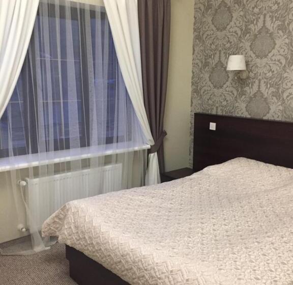 套房, Complex Dvir Kniazhoiy Korony