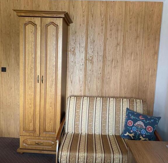 4인용 스탠다드 룸, Penzión Encián