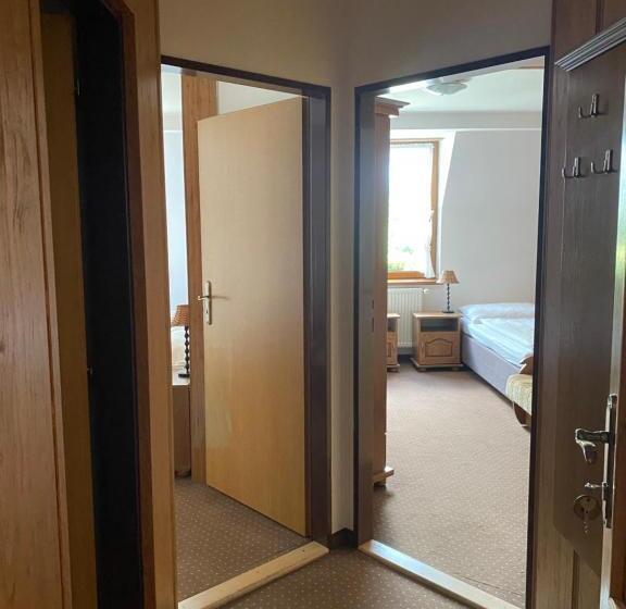 4인용 스탠다드 룸, Penzión Encián