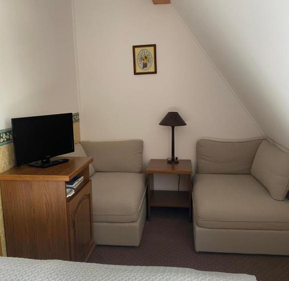 이코노미 룸, Penzión Encián