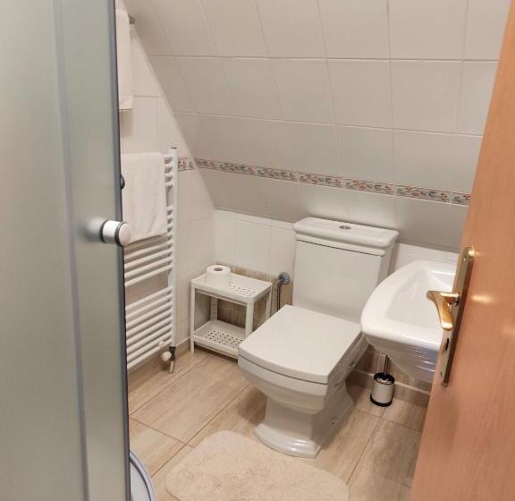 이코노미 룸, Penzión Encián