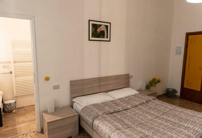 اتاق استاندارد با بالکن, Poggio Del Sole Guest House