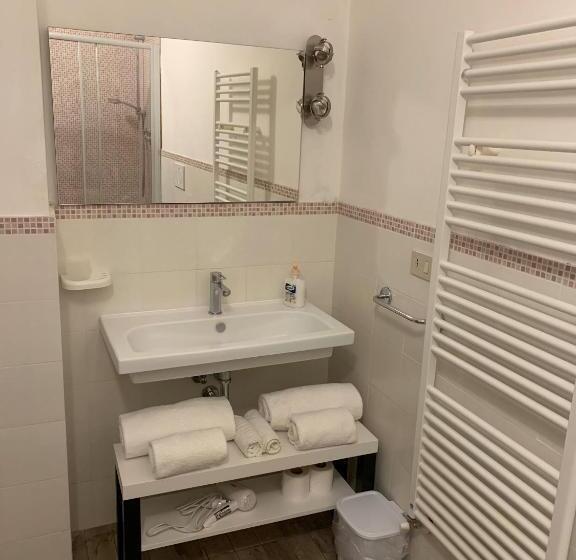 اتاق استاندارد با بالکن, Poggio Del Sole Guest House