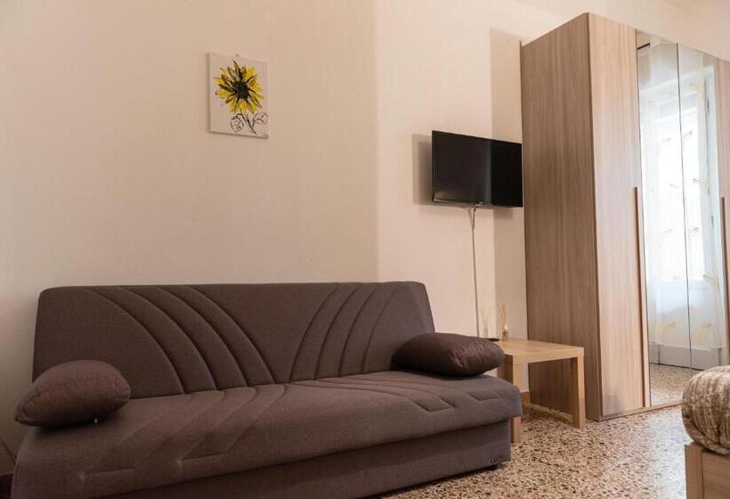 اتاق استاندارد با بالکن, Poggio Del Sole Guest House