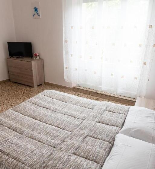 اتاق استاندارد با تراس, Poggio Del Sole Guest House