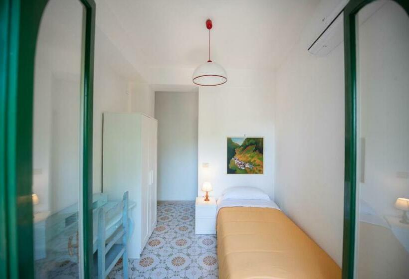 اتاق استاندارد یک نفره, Villa Moschella