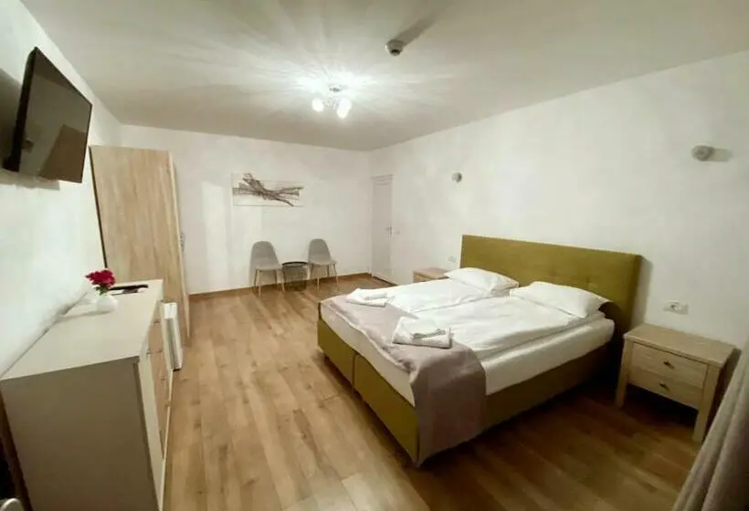 Superior Room, Complex Adora
