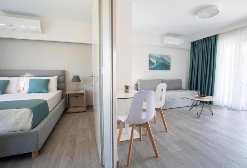 Люкс, Kn Ionian Suites