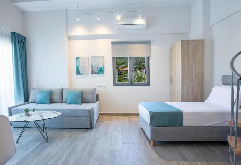 Полулюкс Повышенной Комфортности, Kn Ionian Suites