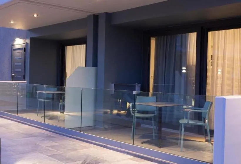 デラックスルーム, Kn Ionian Suites