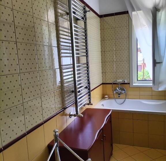 ガーデンビュースタンダードルーム, B&b Marìsicilia