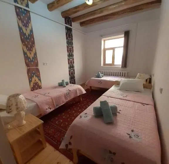 اتاق استاندارد سه نفره, Khiva Abdulla Guest House