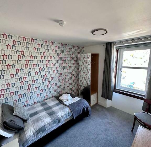 חדר סטנדרד יחיד חדר אמבטיה משותף, Islay Frigate