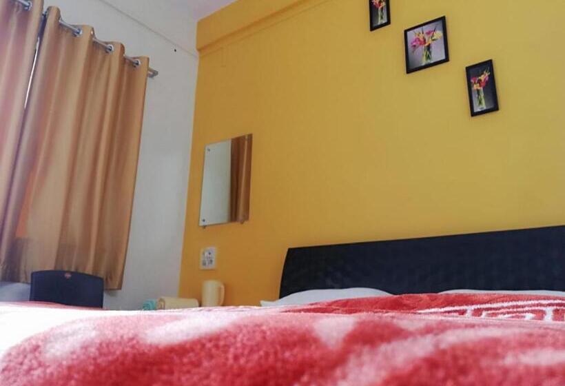Семейный Номер, Mango Guest House
