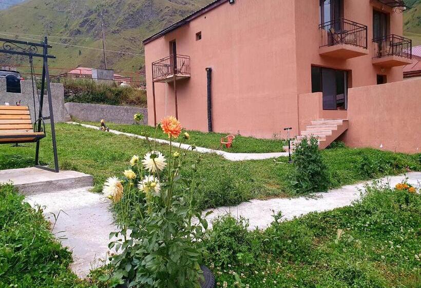 اتاق استاندارد, Nikolo Inn