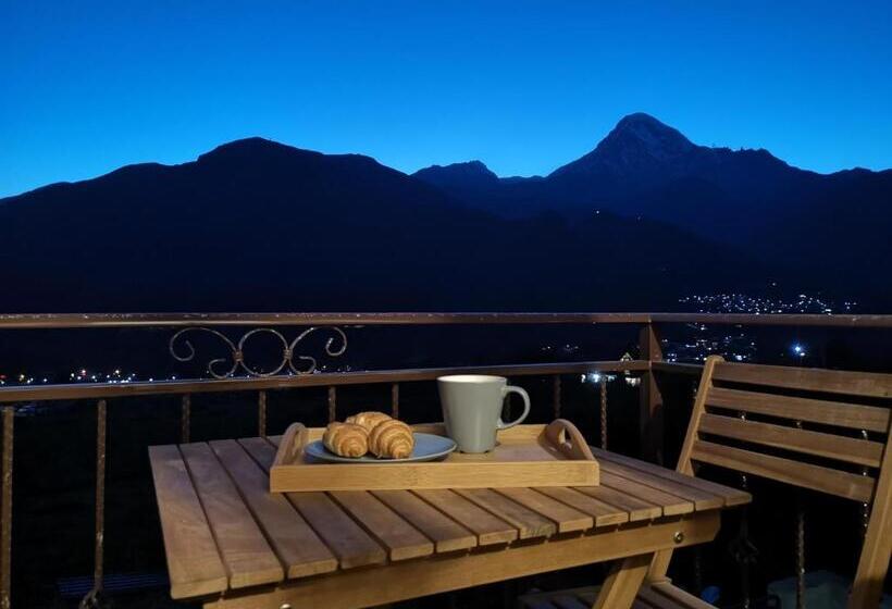 اتاق استاندارد چهار تخته, Nikolo Inn