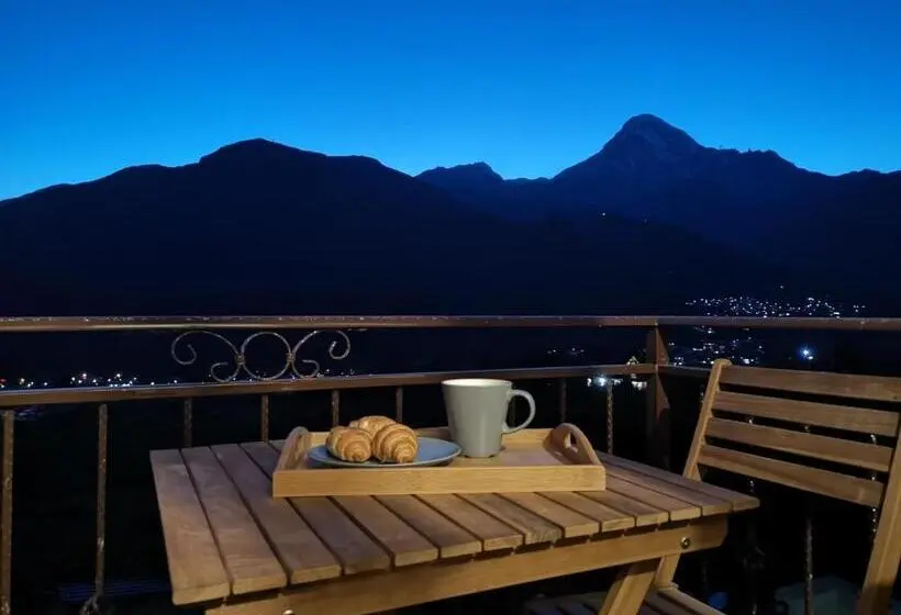 اتاق استاندارد چهار تخته, Nikolo Inn