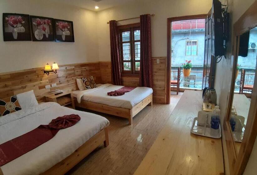 اتاق خانوادگی با چشم‌انداز باغ, Dang Khoa Garden Inn