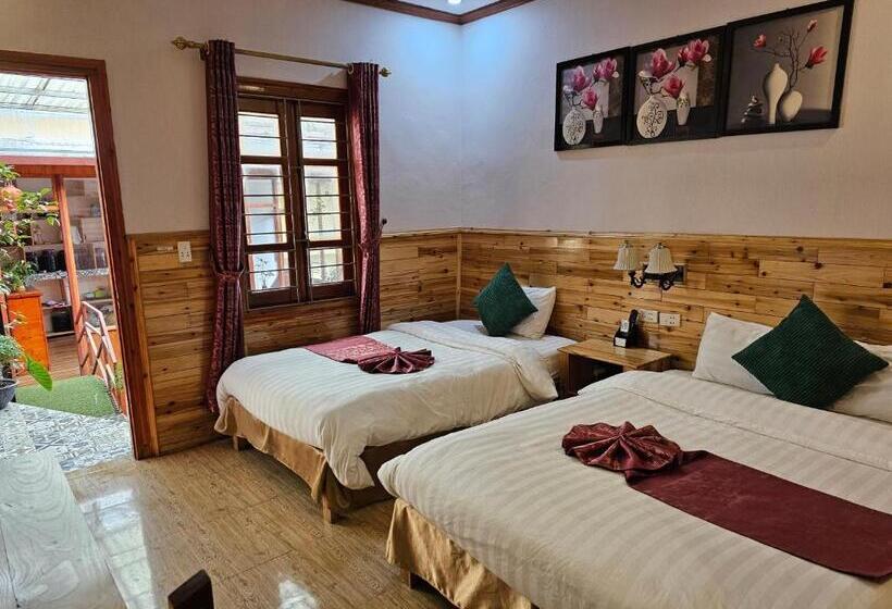 اتاق خانوادگی با چشم‌انداز باغ, Dang Khoa Garden Inn