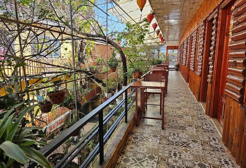 اتاق استاندارد با چشم‌انداز باغ, Dang Khoa Garden Inn